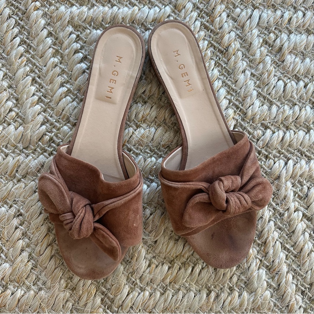 M. Gemi Suede Bow Sandals